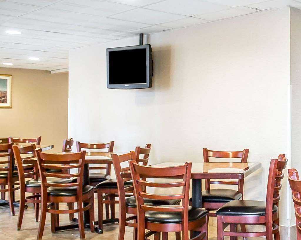 Baymont By Wyndham Scranton Dunmore Restaurant billede